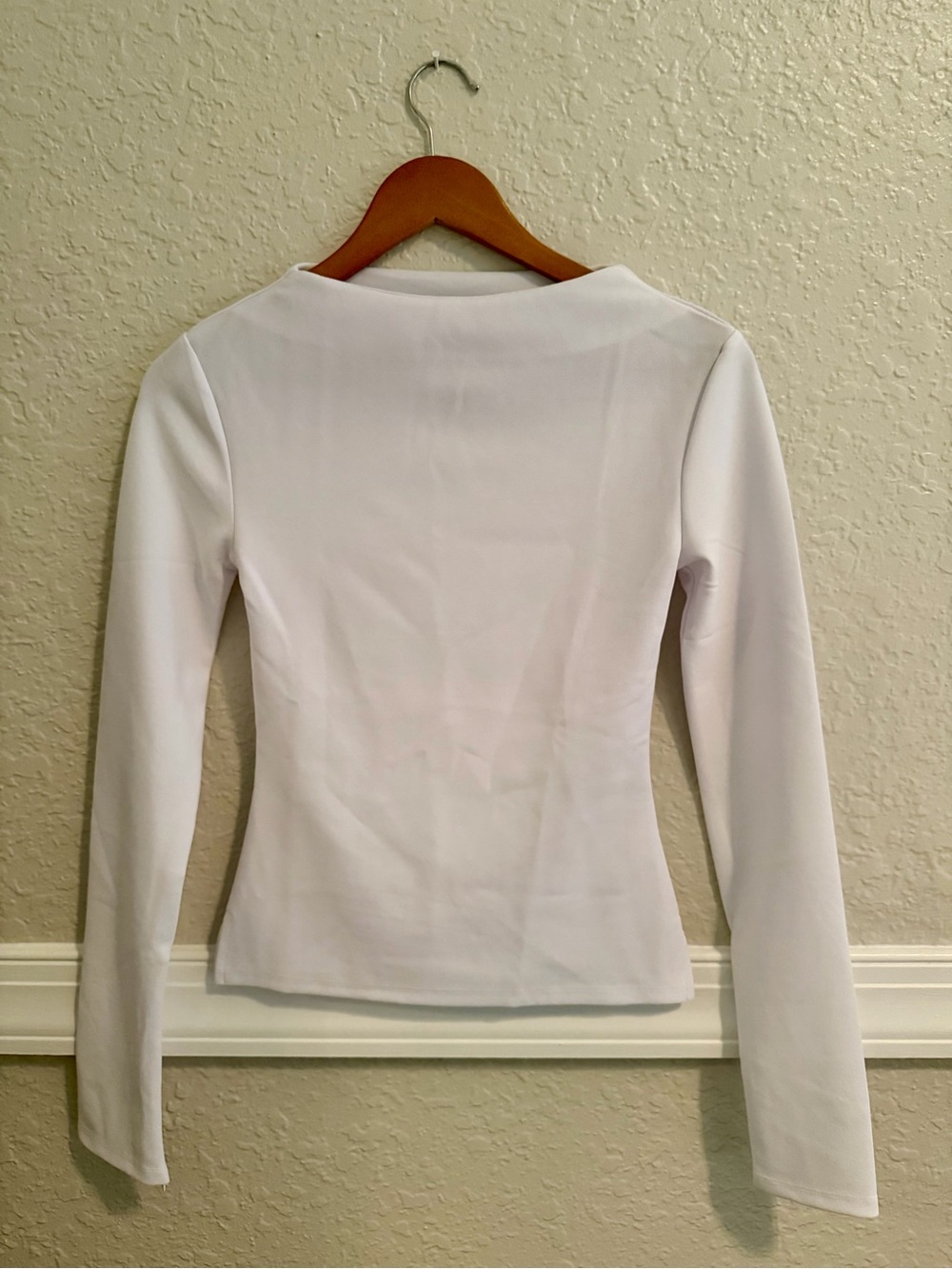 ZARA Crepe Mock Neck T-Shirt 🤍 - Size S (fits more like XS)